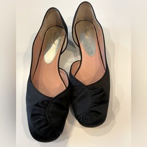 Max Studio flat (1”heel) with embellished material detail black size 10M